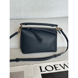 로에베 Loewe 3000B mini puzzle Bag 18cm