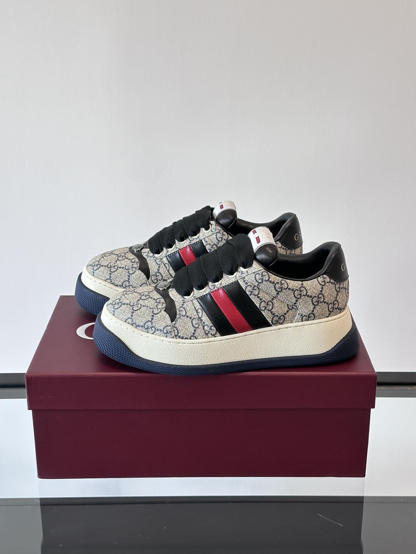 구찌 Gucci 스니커즈