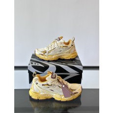 오프화이트 (Off-White) 스니커즈