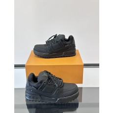 루이비통 LV TRAINER 스니커즈