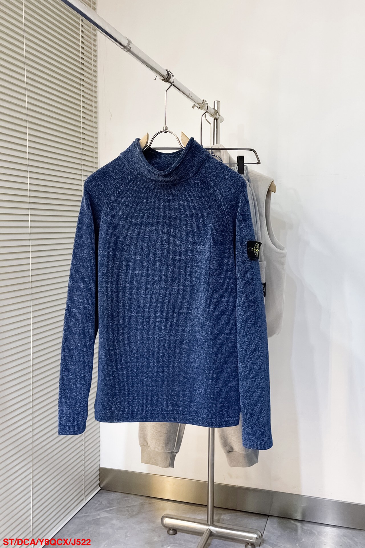 스톤아일랜드 Stone Island 스웨터