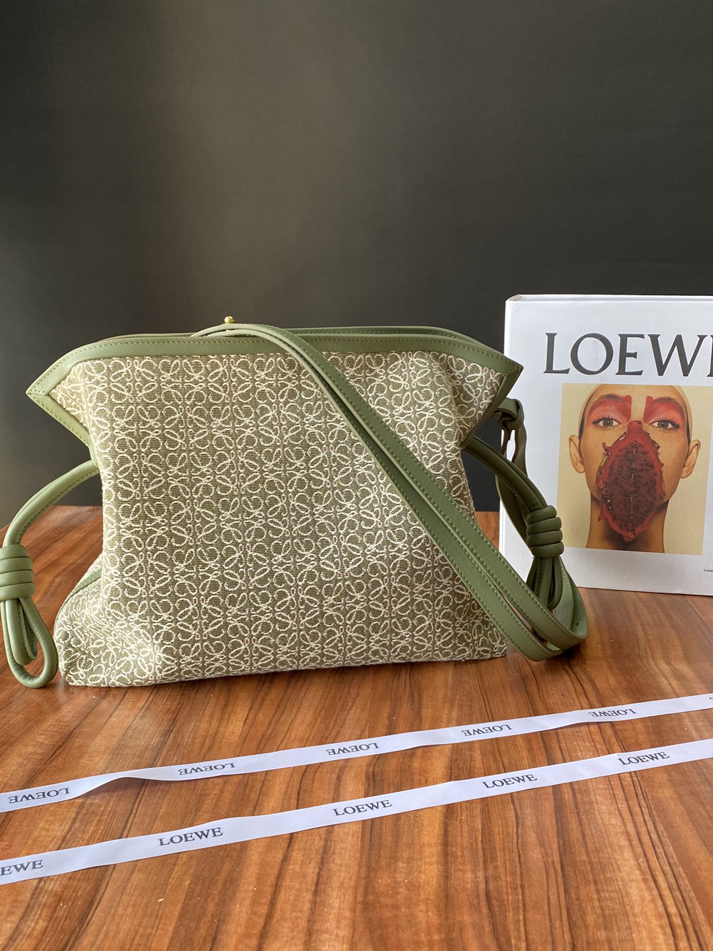 로에베 Loewe Flamenco 11046A 클러치 30cm