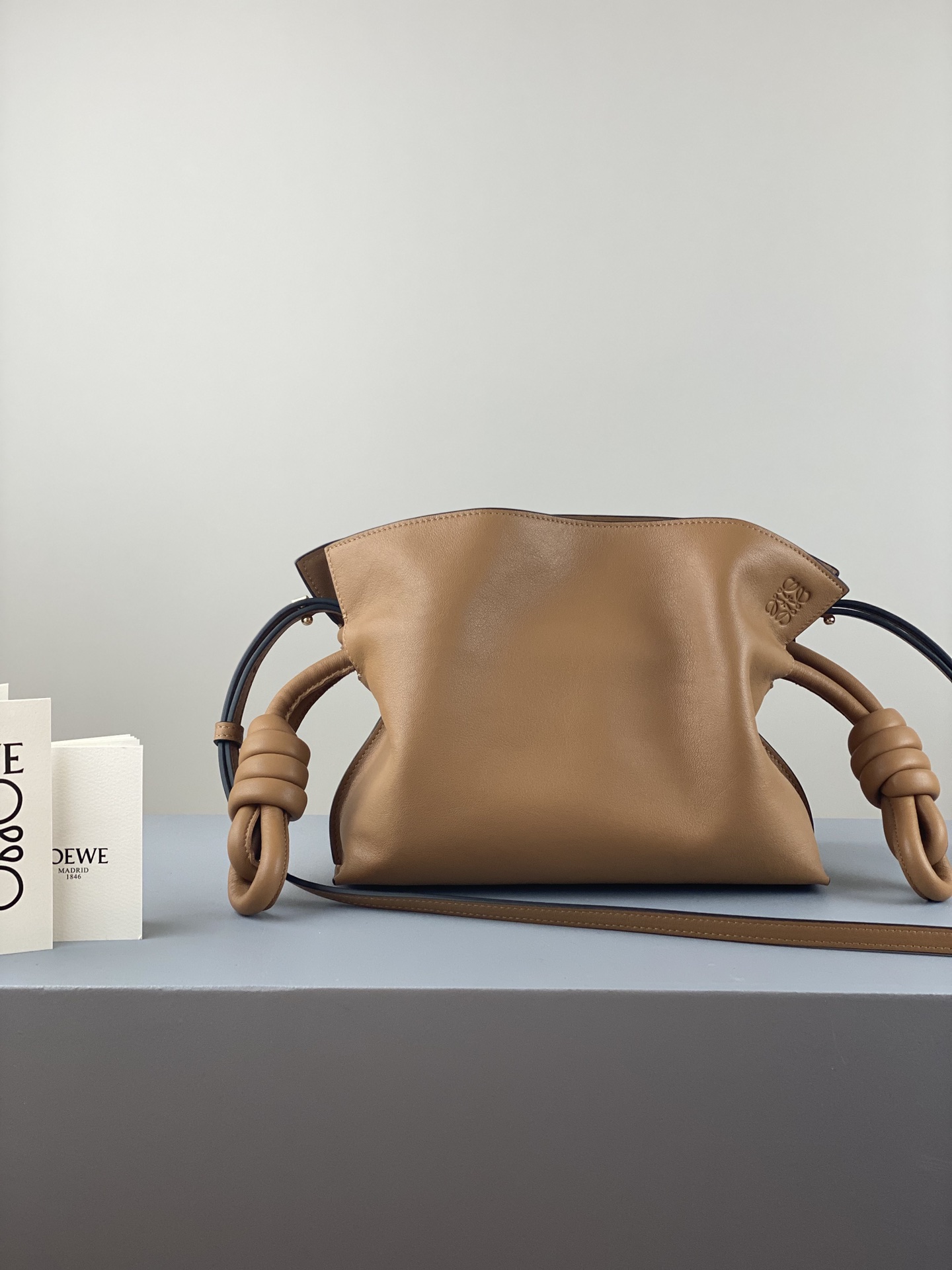 로에베 Loewe Mini Flamenco 11046S 클러치 23cm