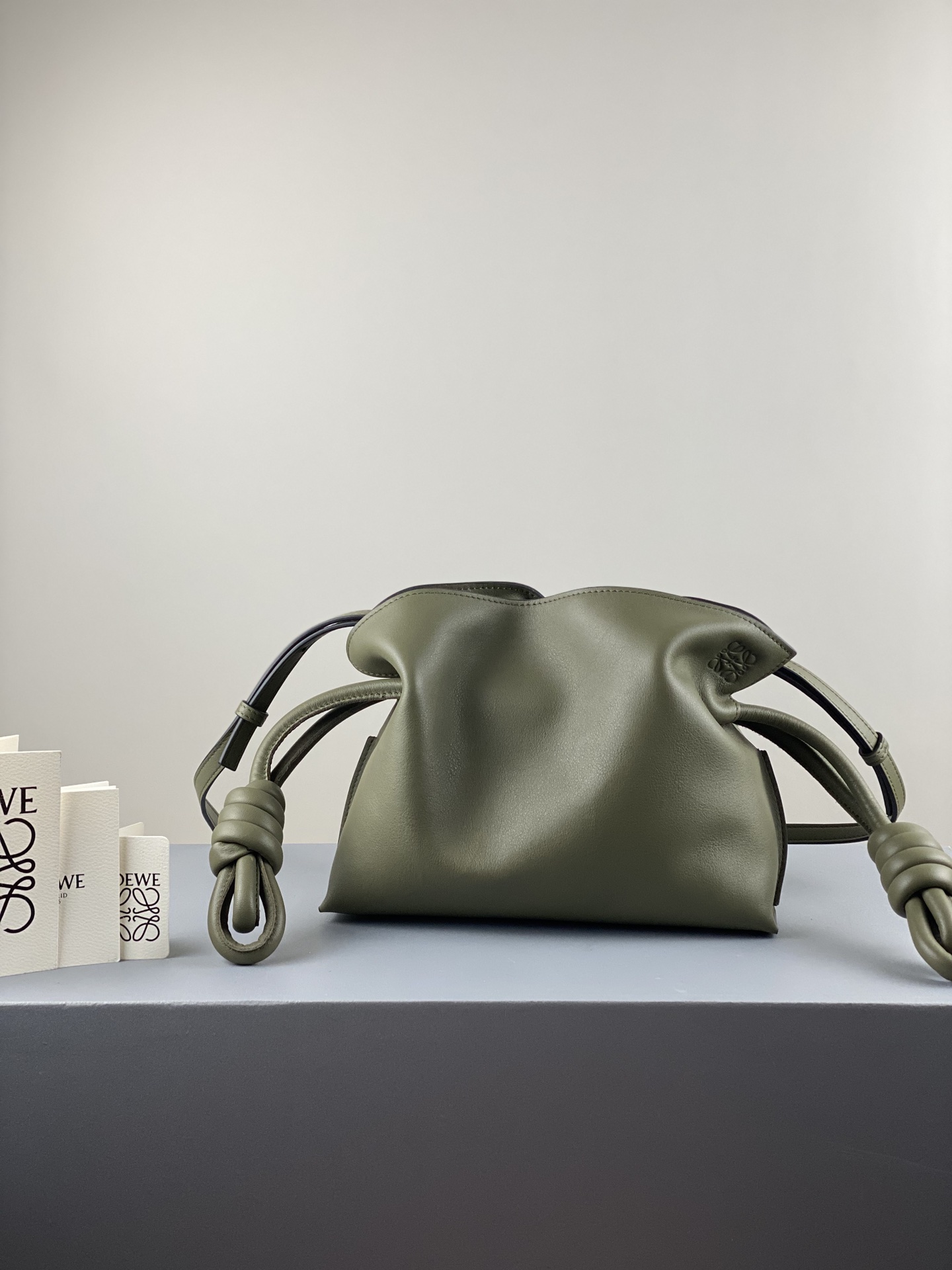 로에베 Loewe Mini Flamenco 11046S 클러치 23cm
