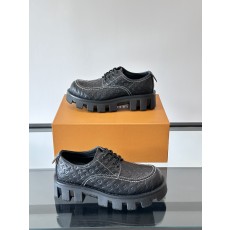 루이비통 LV Checker 스니커즈