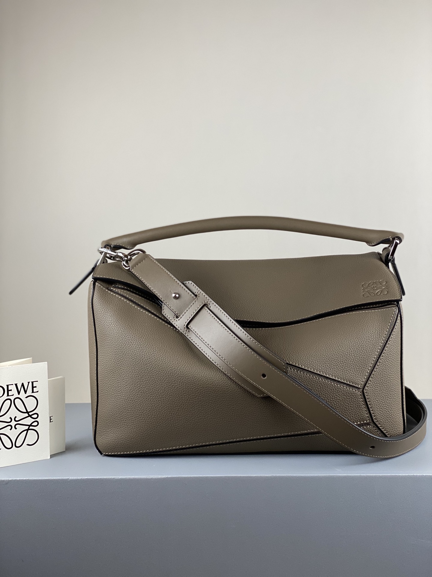 로에베 Loewe 3003 Puzzle Bag 35cm