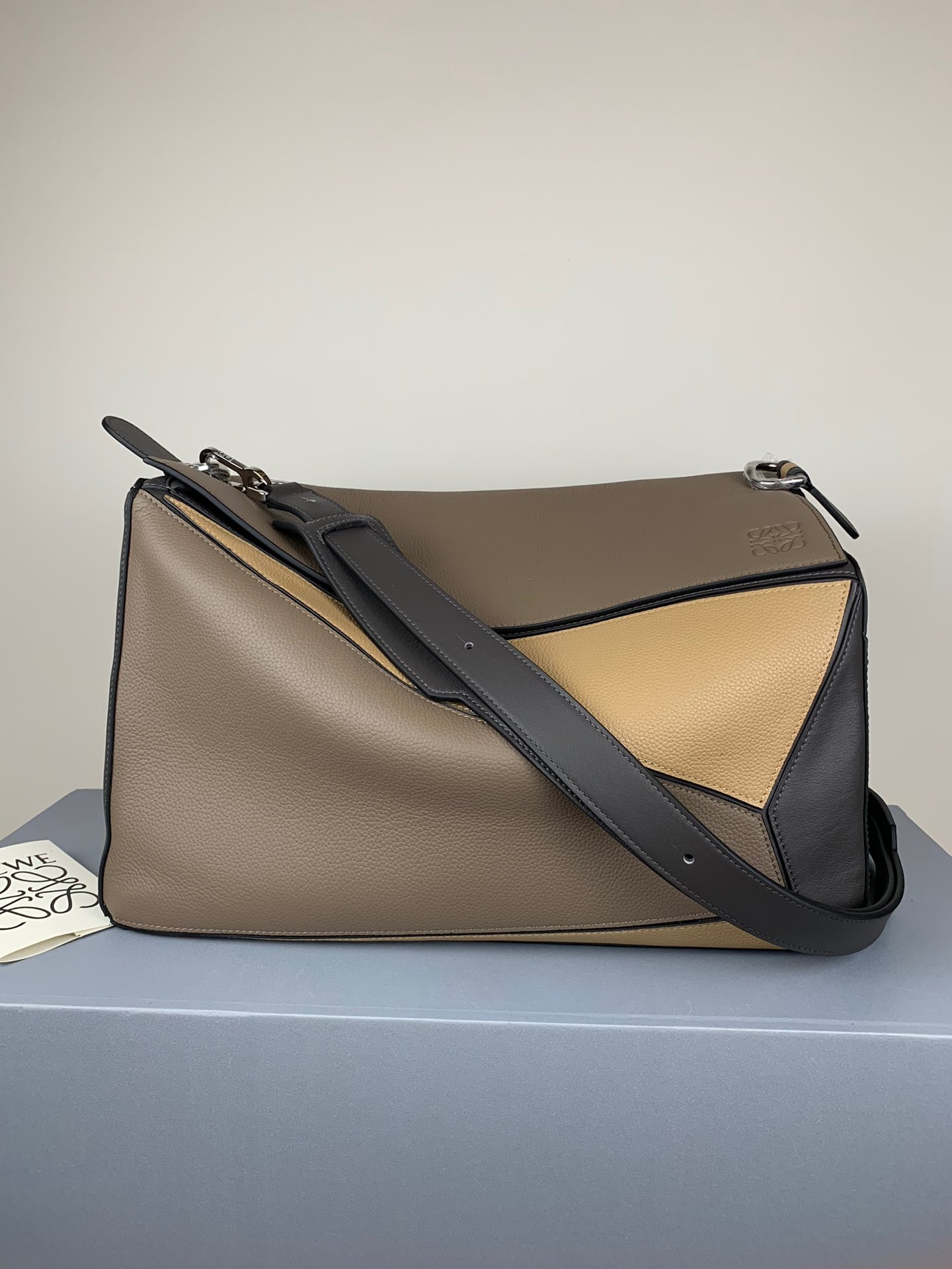 로에베 Loewe 3004 Puzzle Bag 38cm