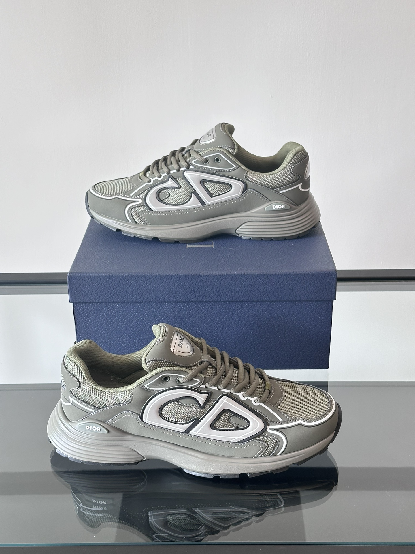 디올 Dior 스니커즈
