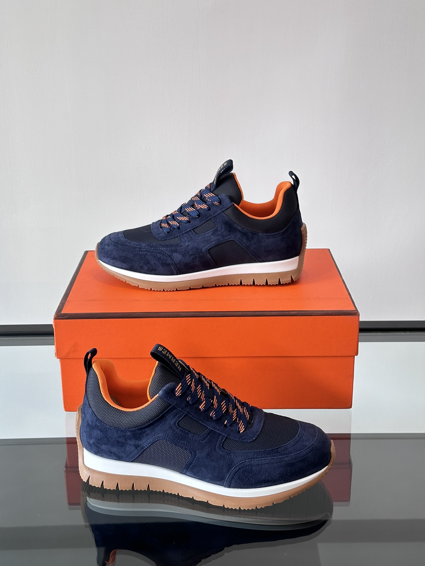 에르메스 Hermes 스니커즈