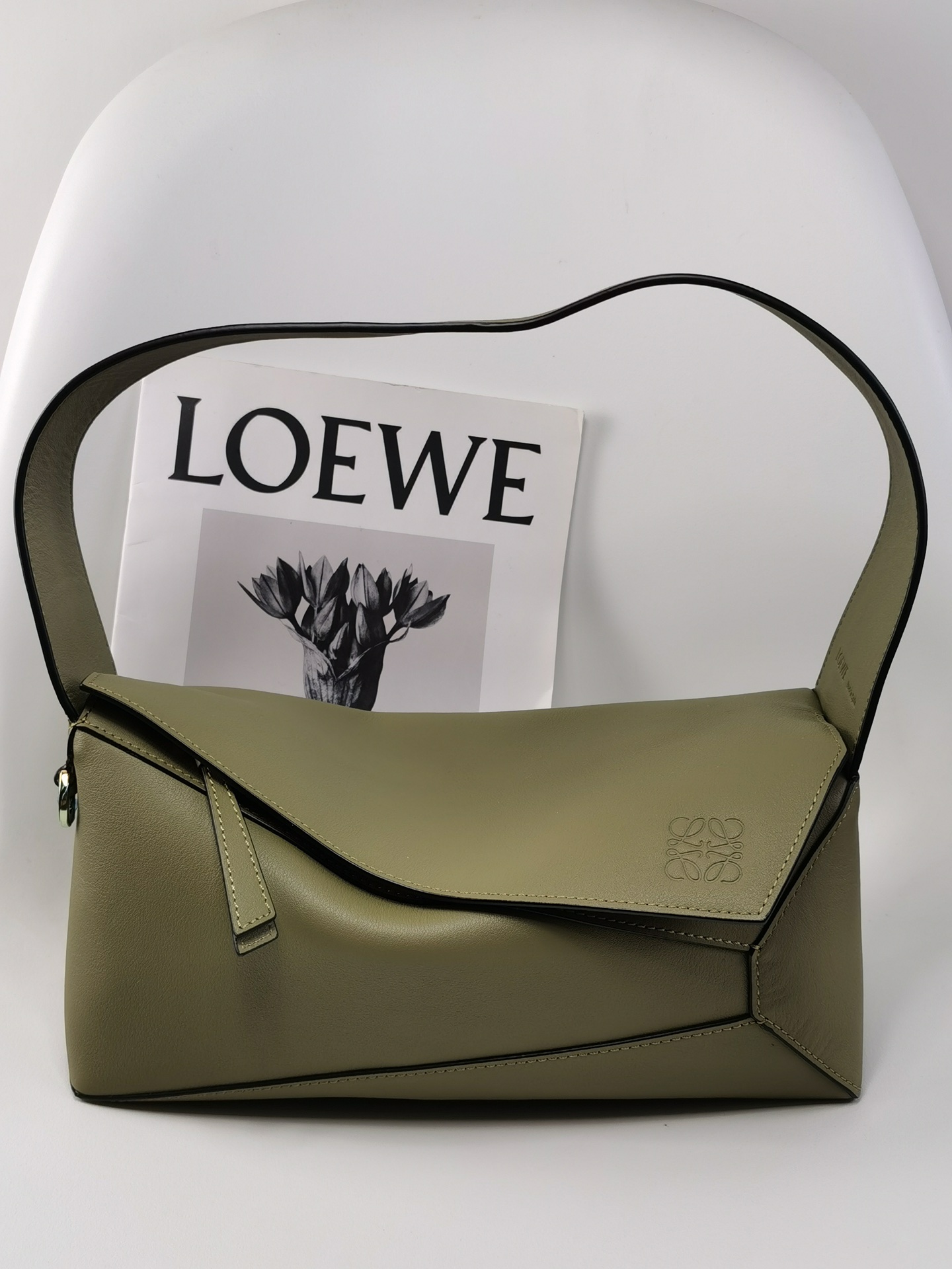 로에베 Loewe 5501 Puzzle Hobo Bag 28.7cm