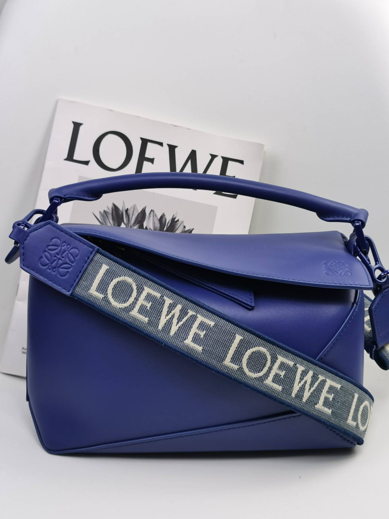 로에베 Loewe 1201 Puzzle Bag 24cm