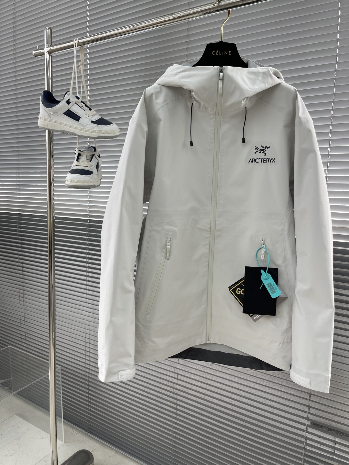 아크테릭스 ARC'TERYX 재킷