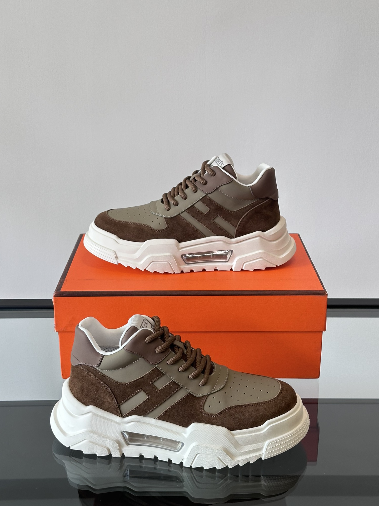 에르메스 Hermes 스니커즈