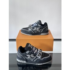 루이비통 LV TRAINER 스니커즈