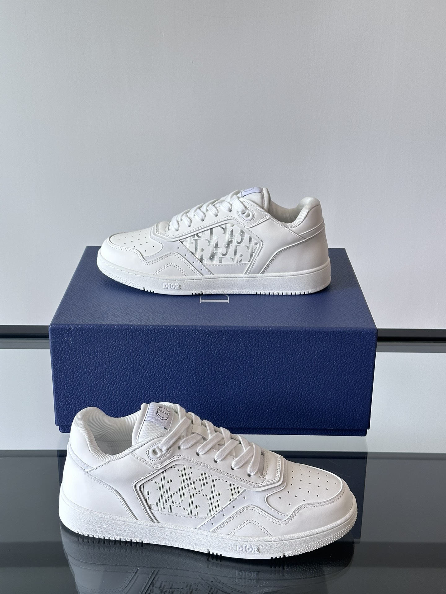 디올 Dior 스니커즈