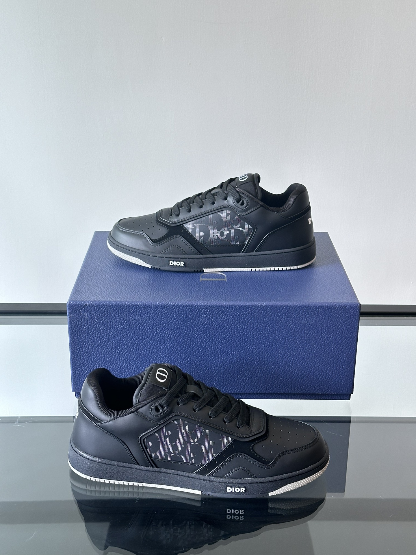 디올 Dior 스니커즈