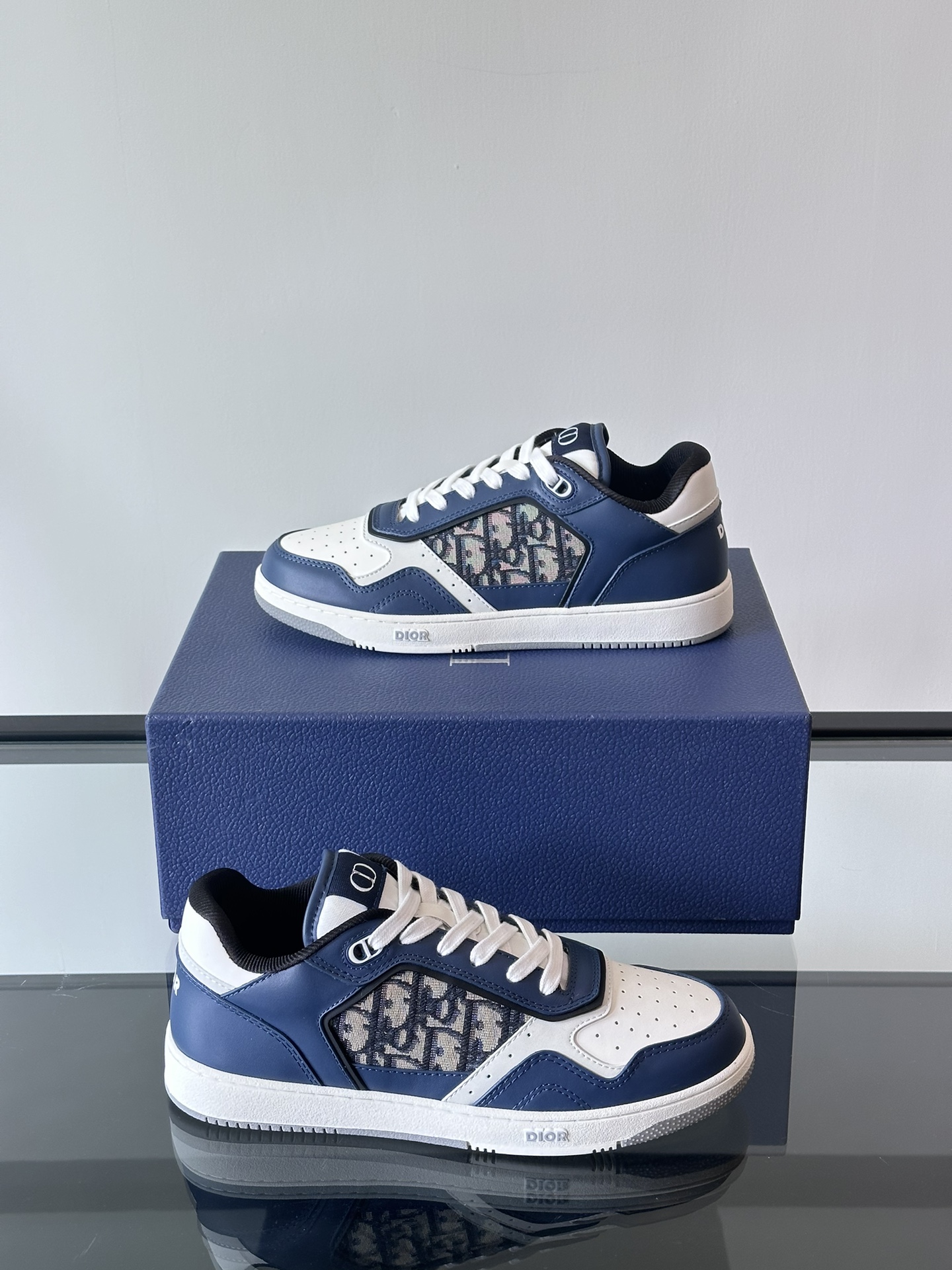 디올 Dior  B27 Uptown 스니커즈