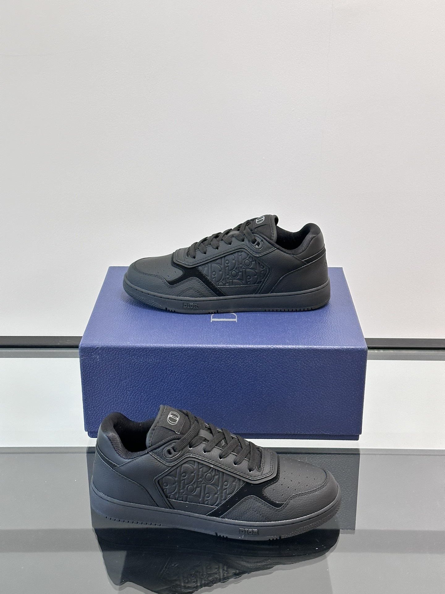 디올 Dior 스니커즈