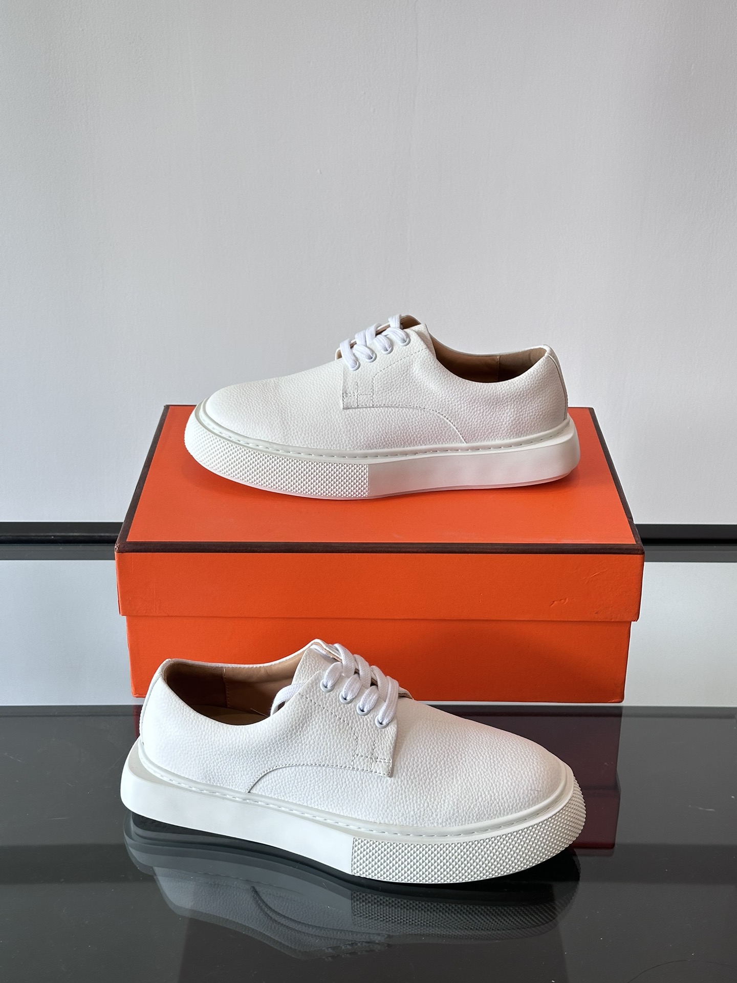 에르메스 Hermes 스니커즈