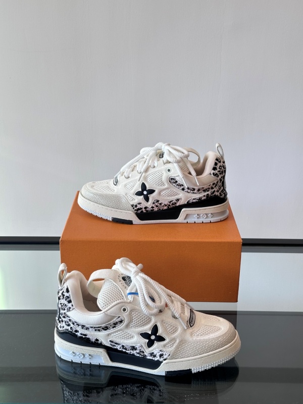 루이비통 LV TRAINER 스니커즈