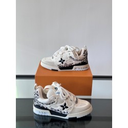 루이비통 LV TRAINER 스니커즈