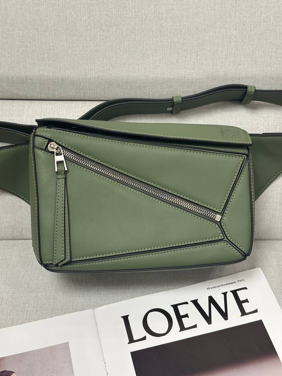 로에베 Loewe 6001 Puzzle 벨트 백 24cm