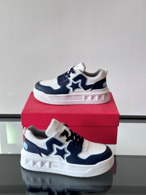 발렌티노 Valentino 스니커즈