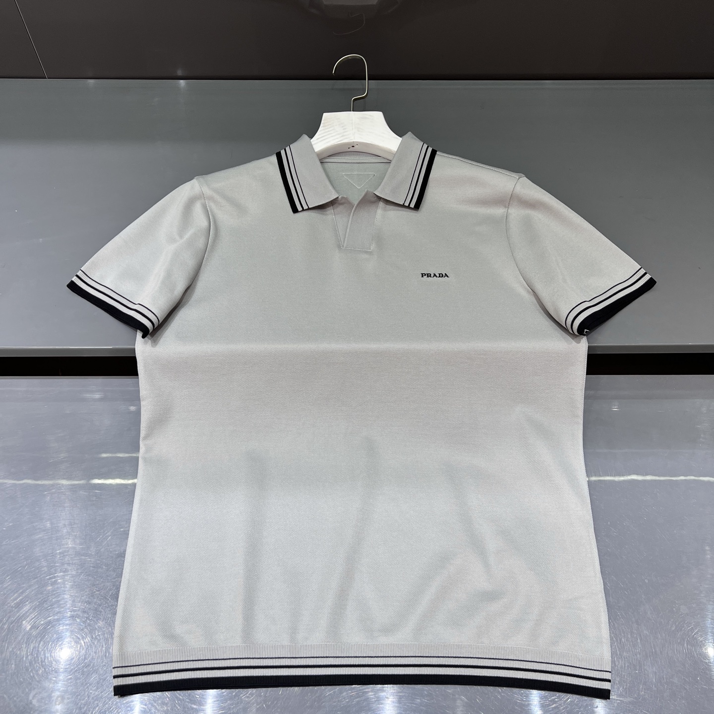 프라다 Prada 반팔 티셔츠