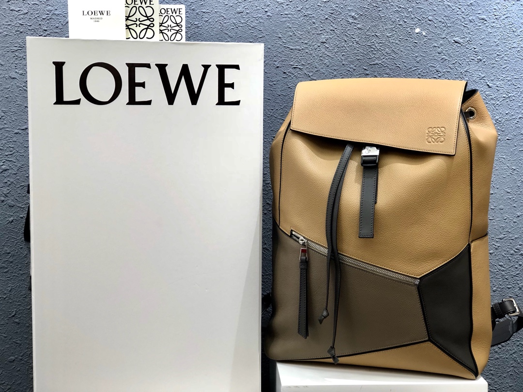 로에베 Loewe 324 Puzzle Backpack 44.5cm