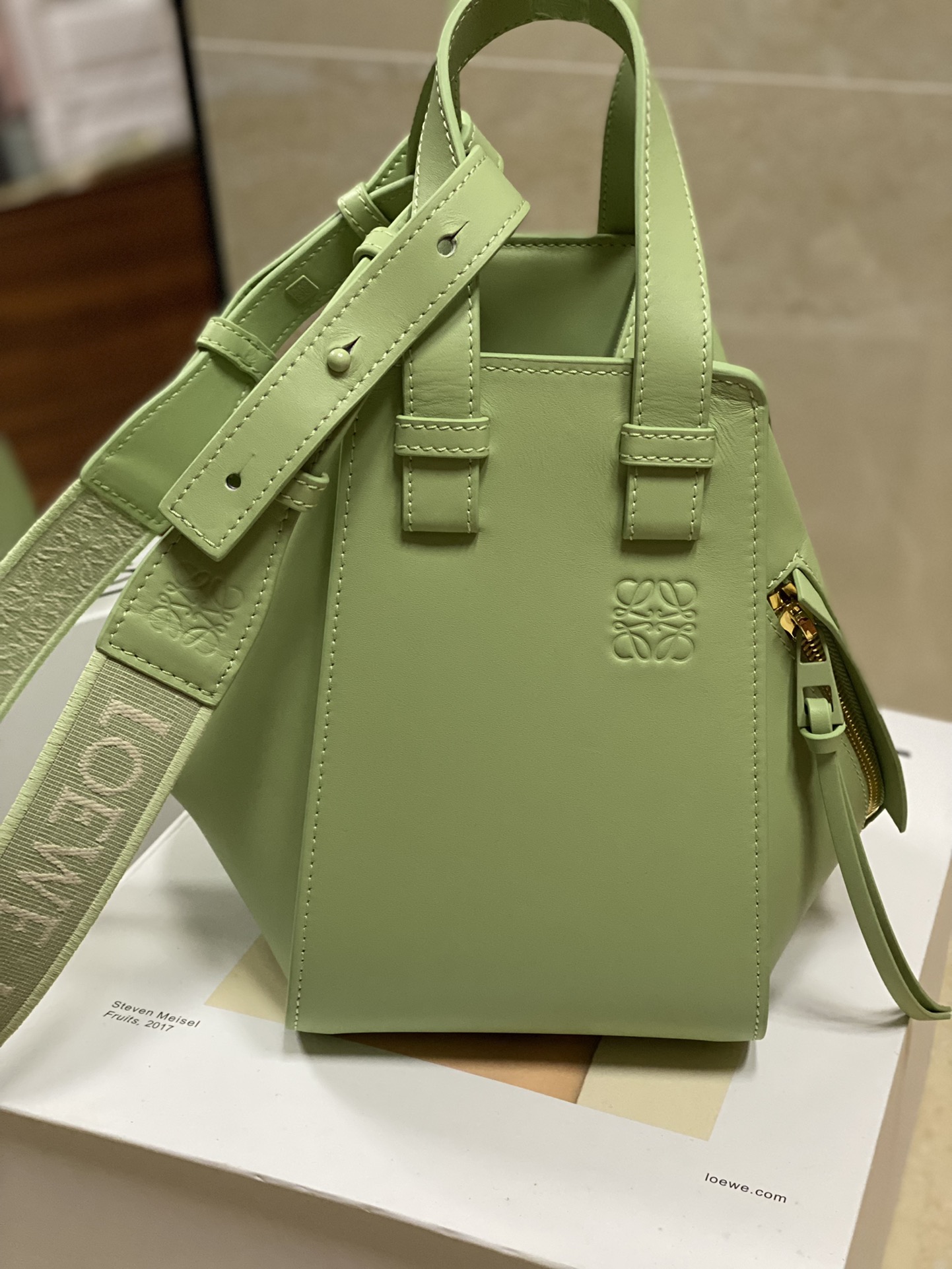로에베 Loewe 1202 Hammock Bag 19.5cm