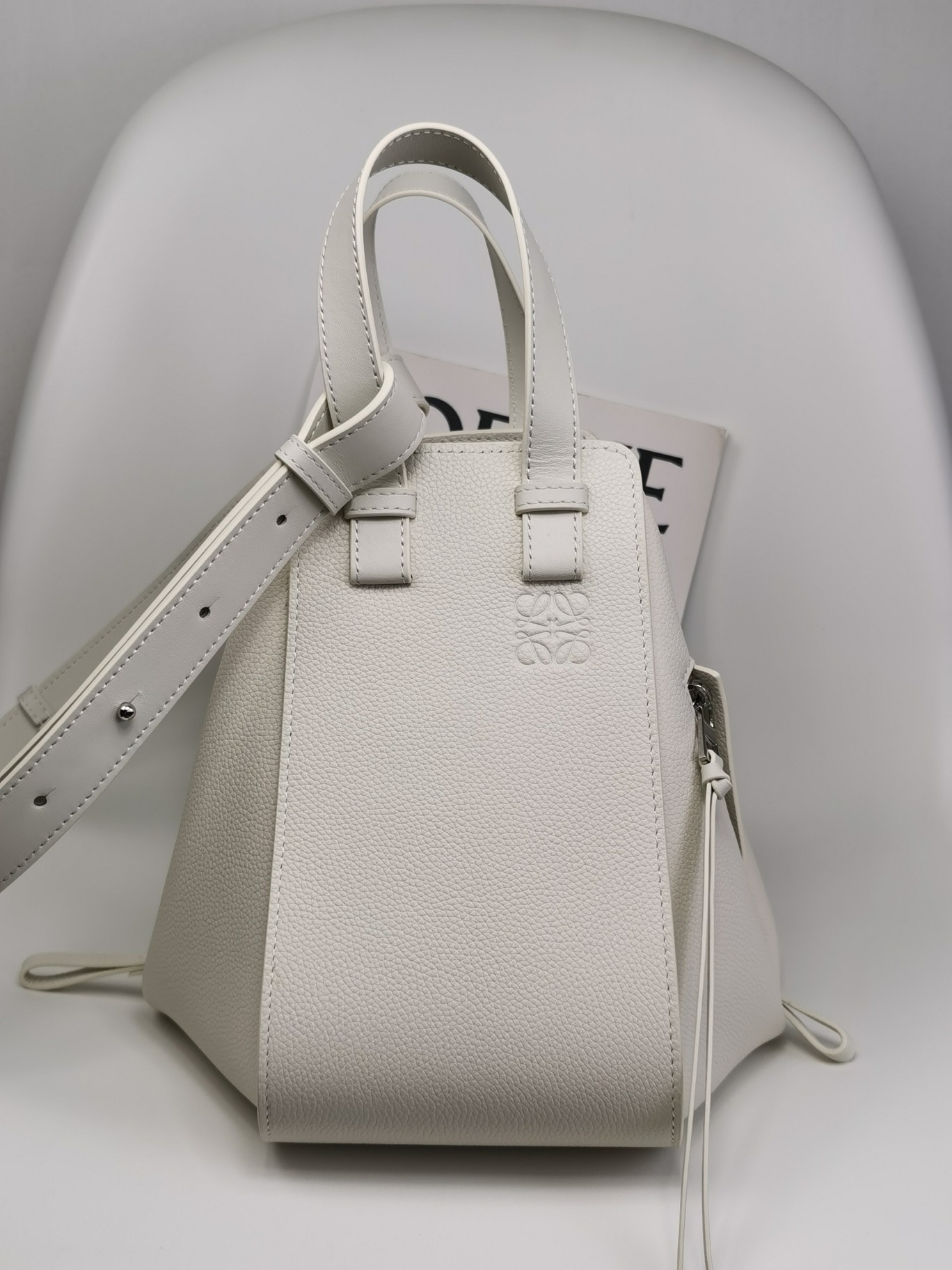 로에베 Loewe 3047 Hammock bag 26cm