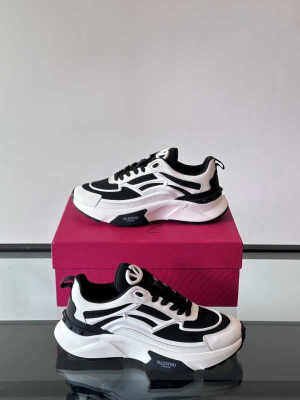 발렌티노 Valentino 스니커즈