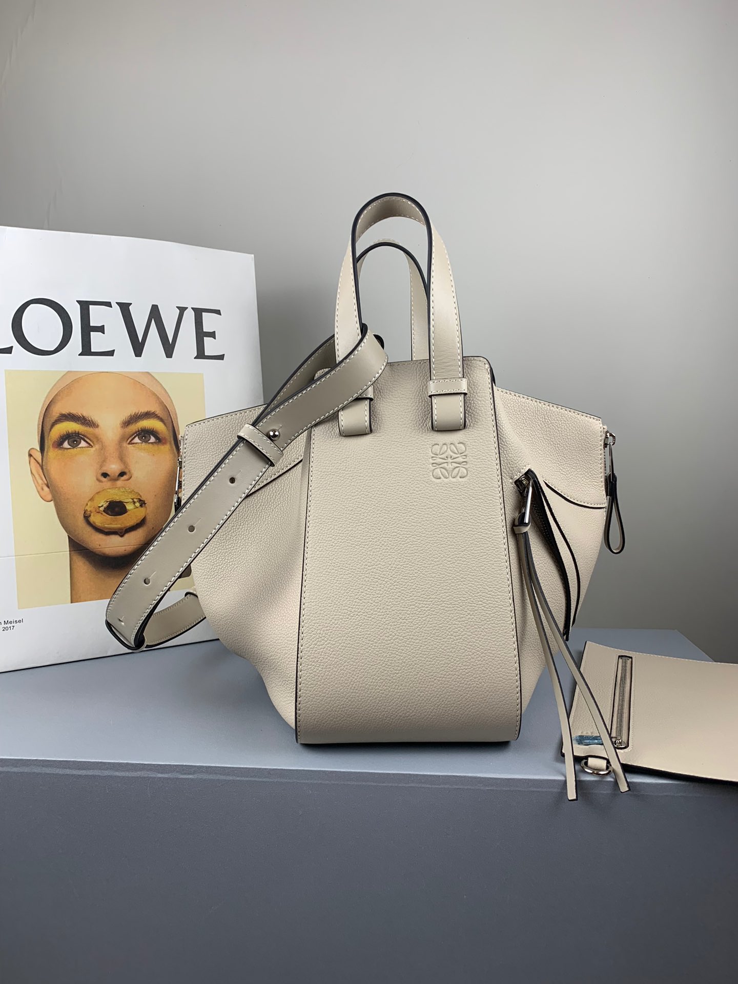 로에베 Loewe 3047 Hammock bag 26cm