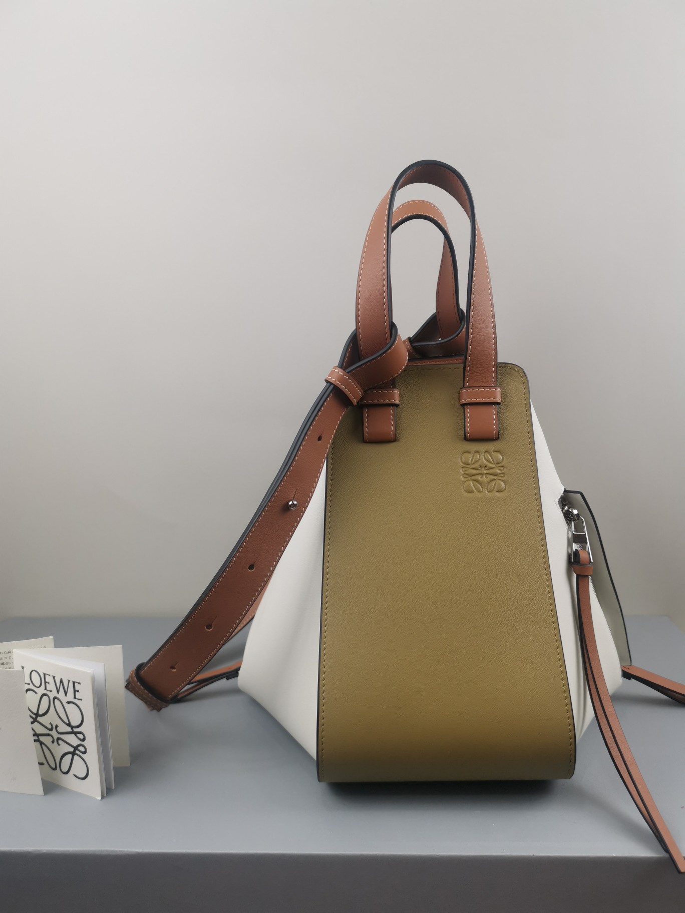 로에베 Loewe 3047 Hammock bag 26cm