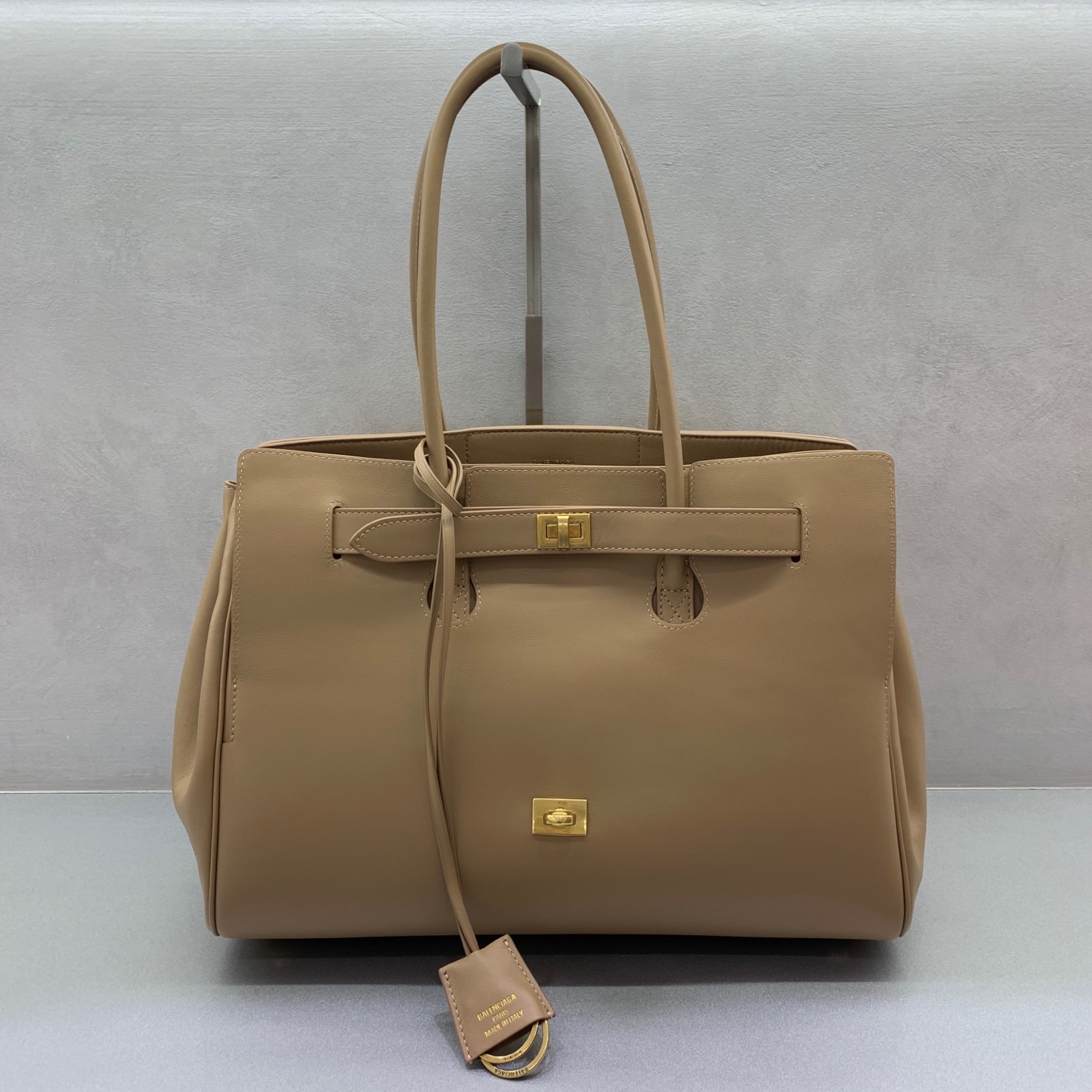 발렌시아가 Balenciaga 78989 Bel Air 36.5cm