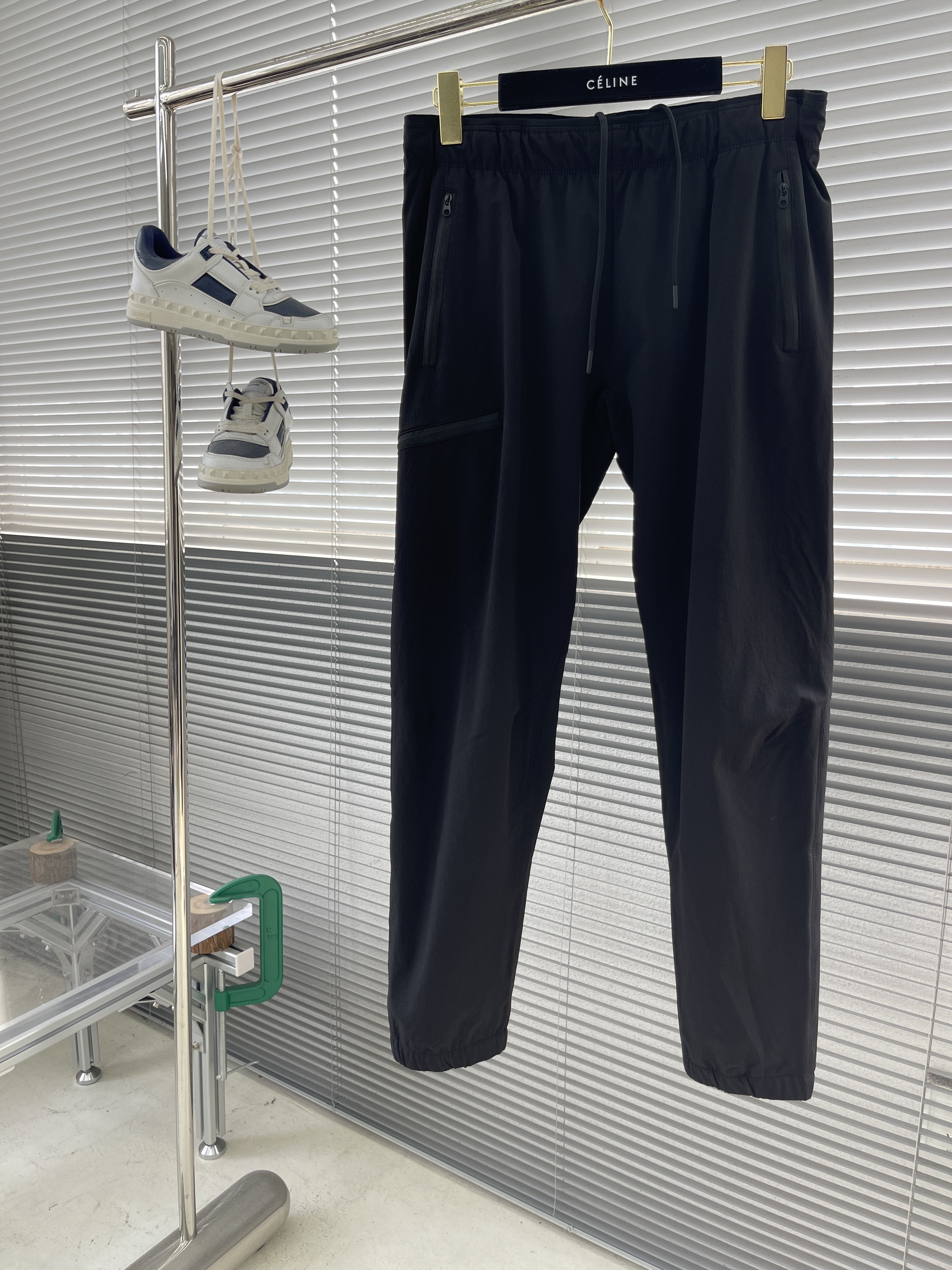 아크테릭스 ARC'TERYX 바지