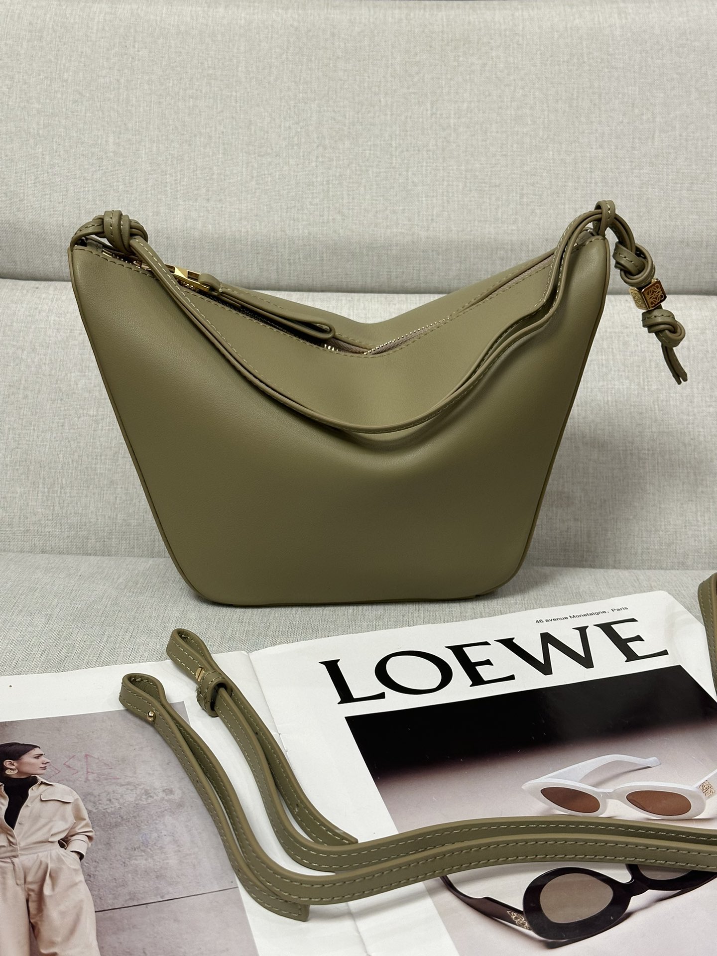 로에베 Loewe C923 Hammock hobo 28cm