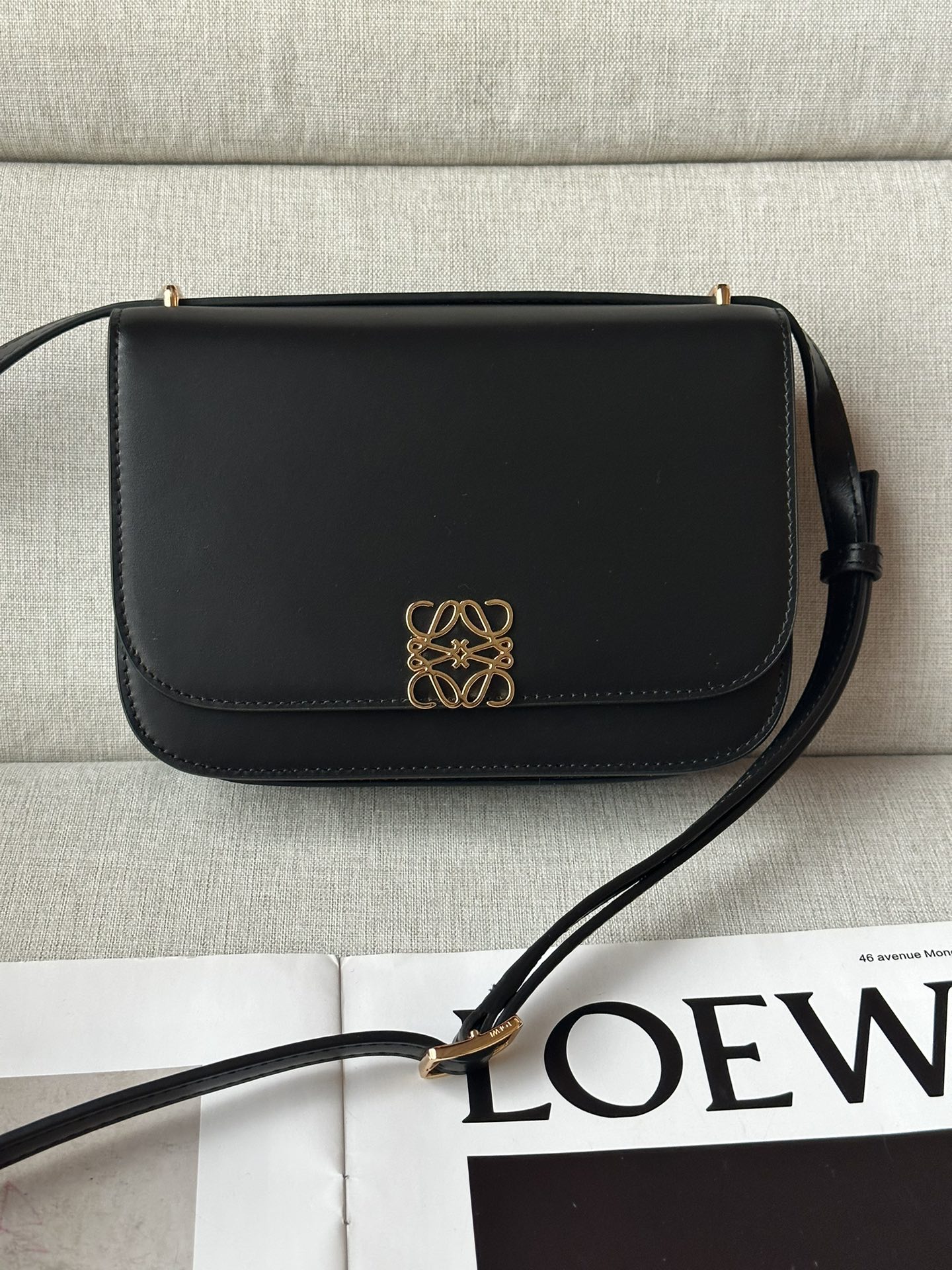 로에베 Loewe 5609 Small Goya anagram Bag 19cm