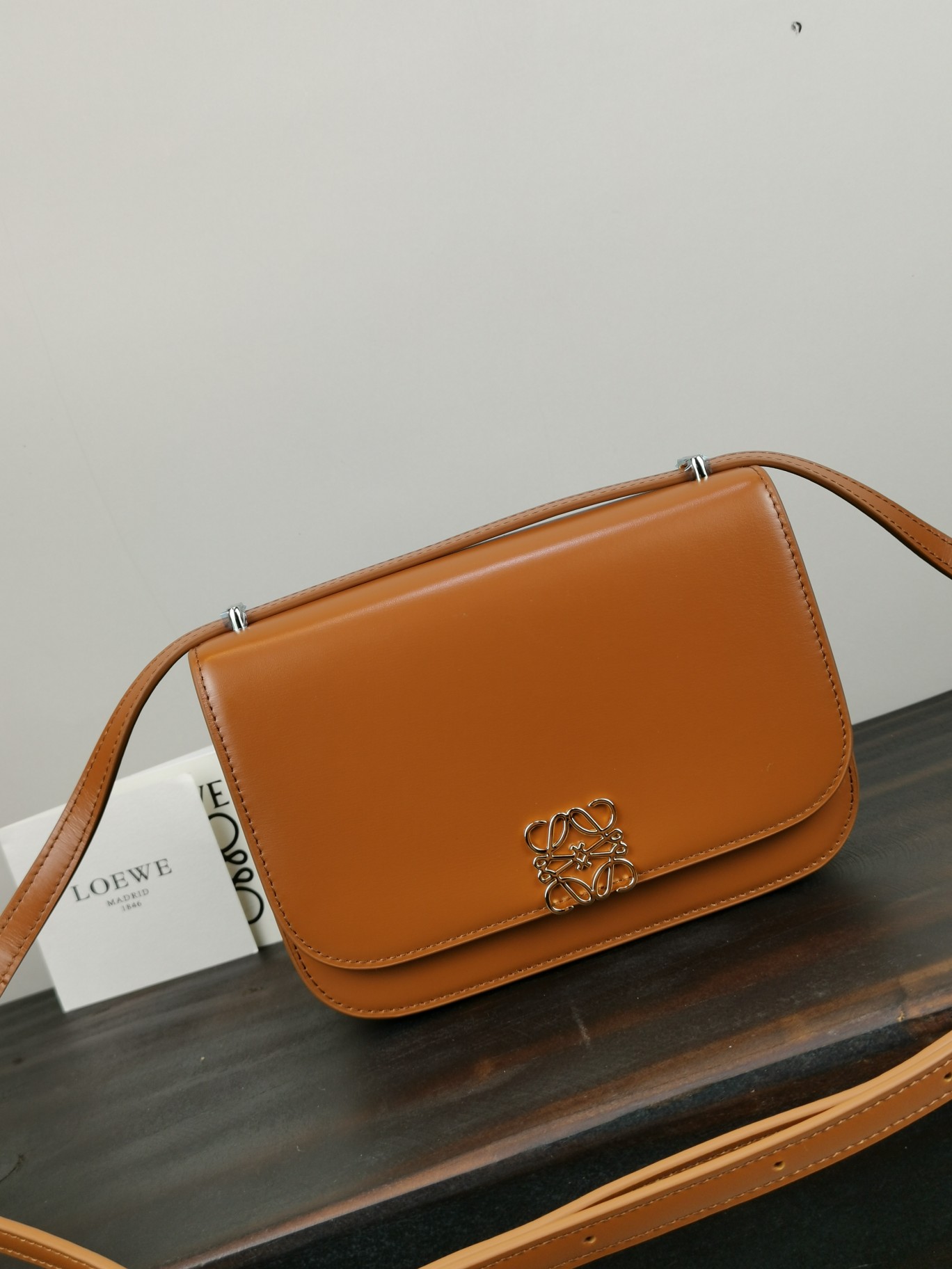 로에베 Loewe 5609 Small Goya anagram Bag 19cm