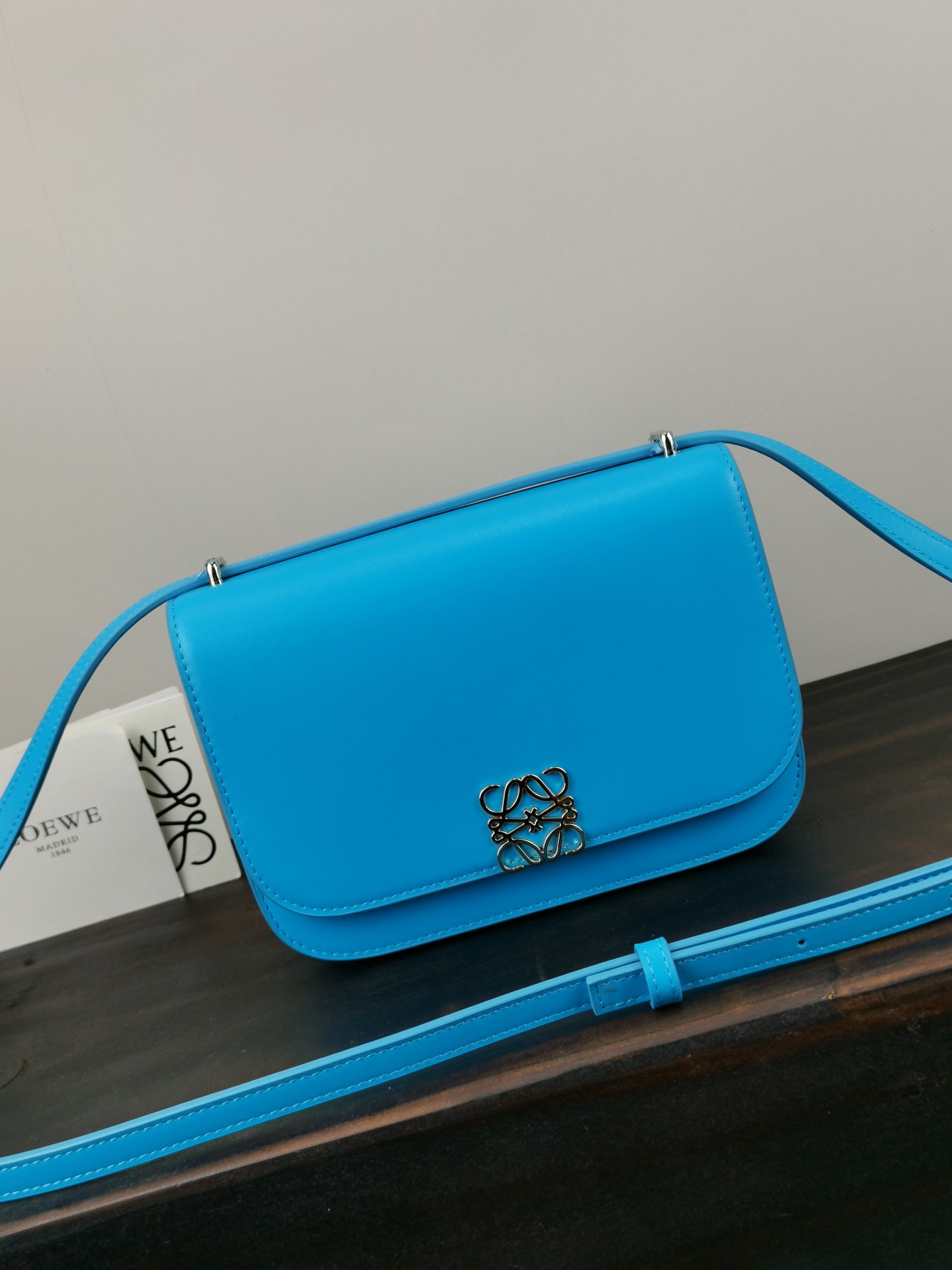 로에베 Loewe 5609 Small Goya anagram Bag 19cm