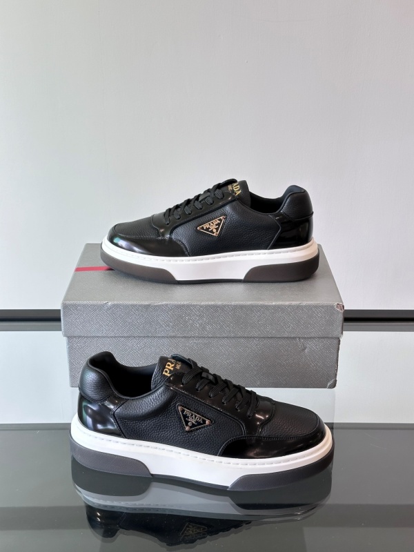 프라다 Prada 스니커즈