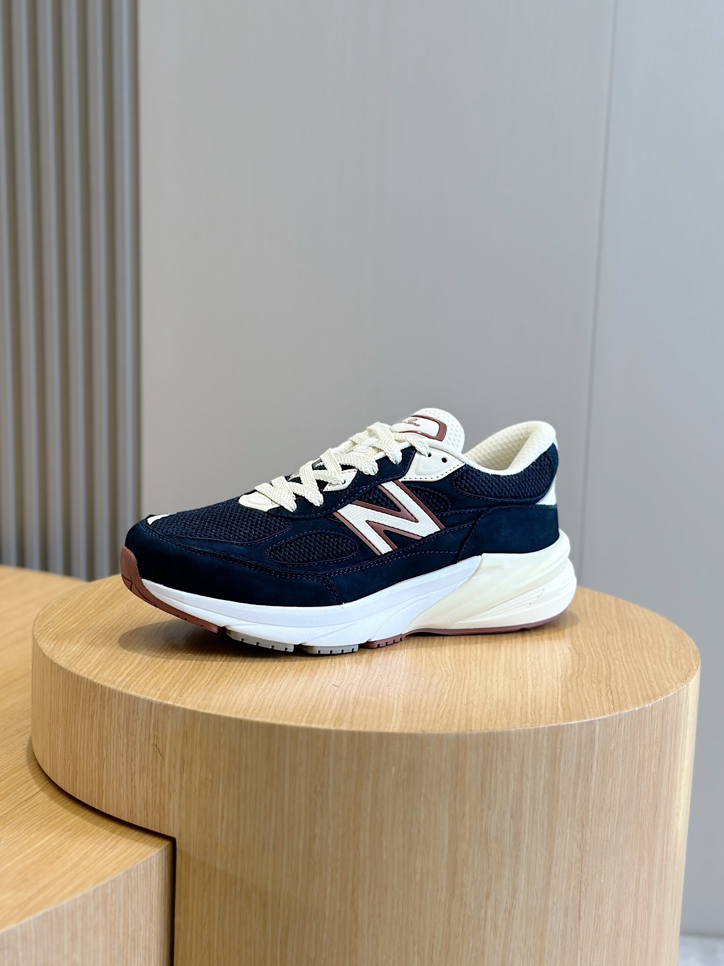 로로피아나 Loro Piana Newbalance 스니커즈
