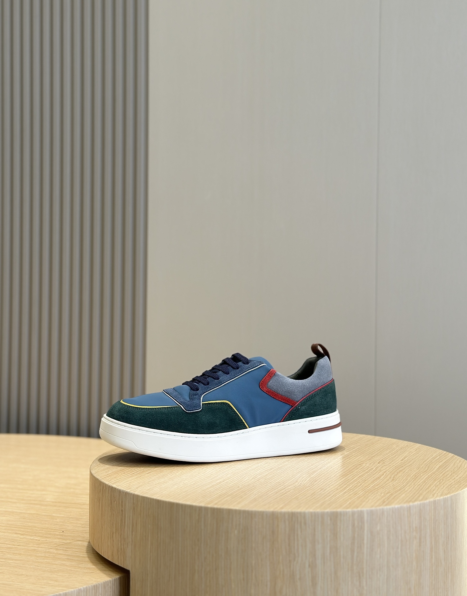 로로피아나 LP Newport Walk 스니커즈