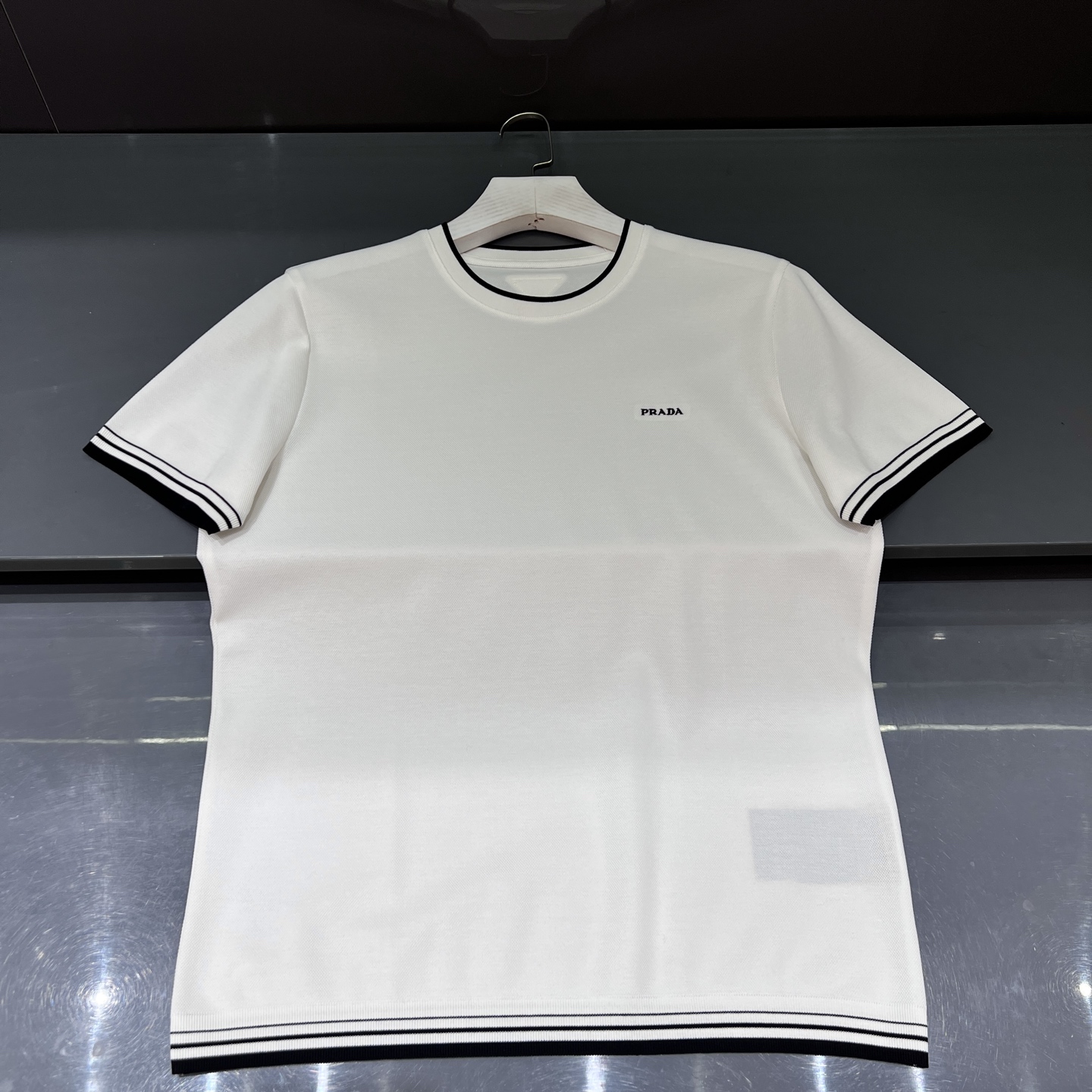 프라다 Prada 반팔 티셔츠