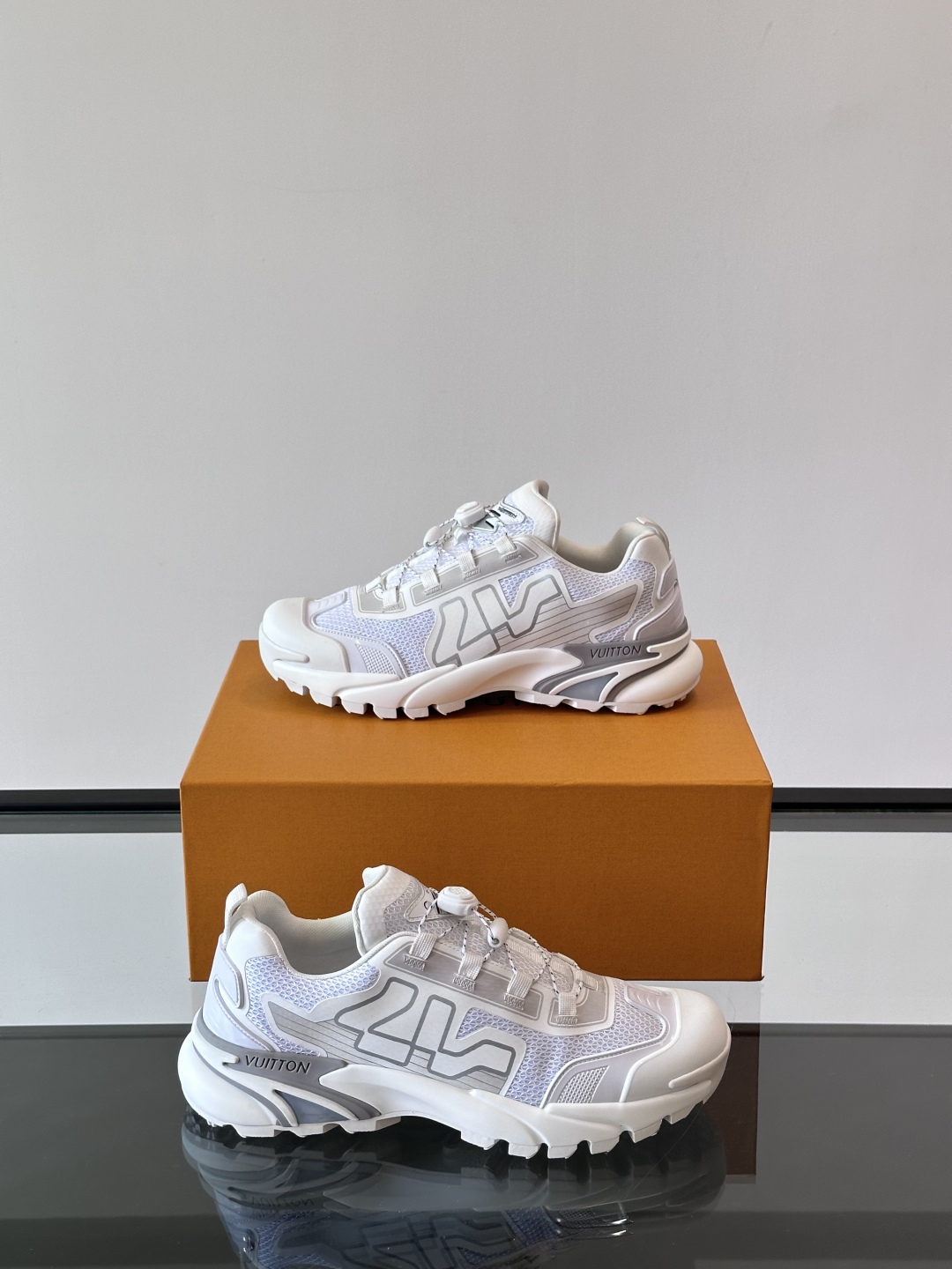 루이비통 LV Runner 스니커즈