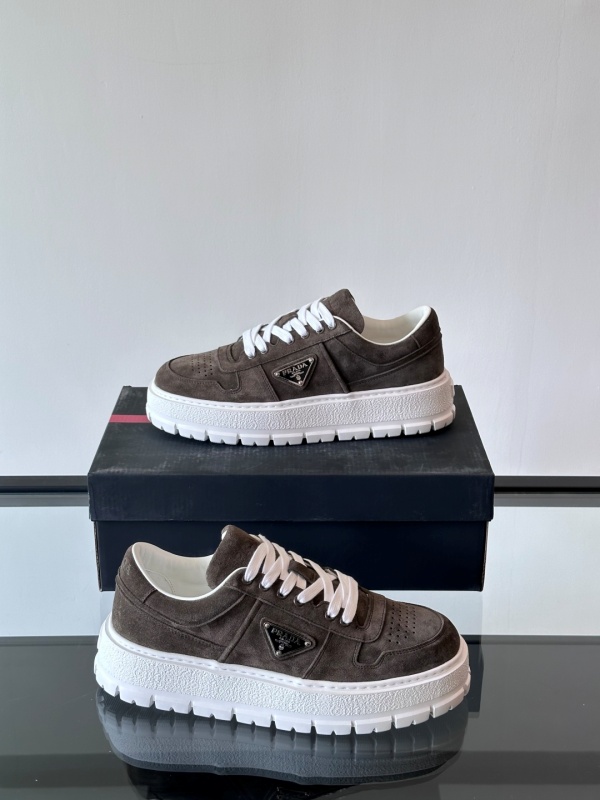 프라다 Prada 스니커즈