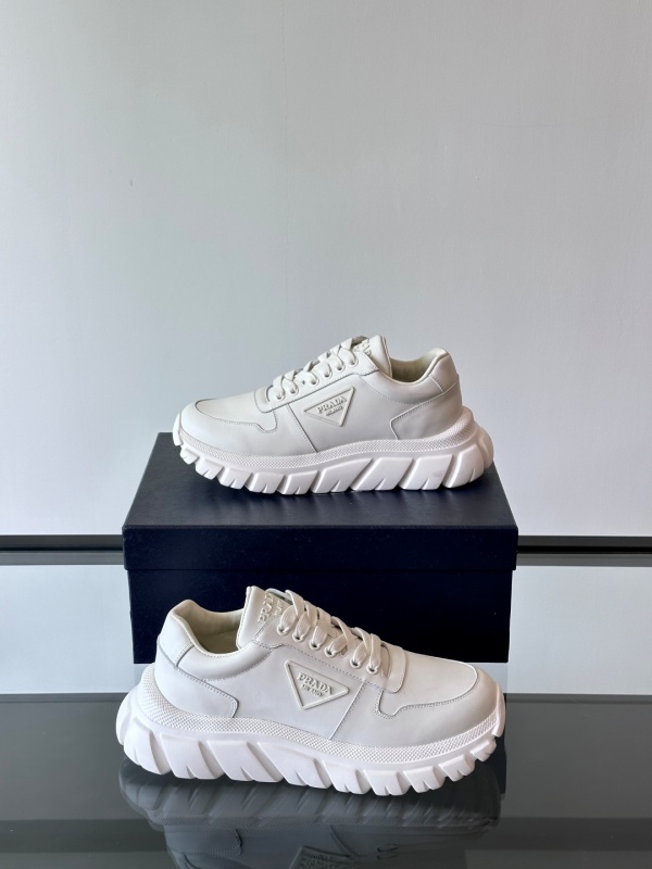 프라다 Prada 스니커즈