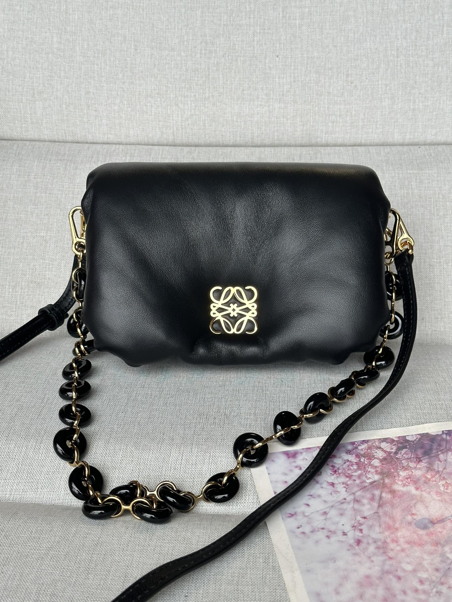 로에베 Loewe 9802 Puffer Goya Bag In Shiny Nappa Lambskin Black