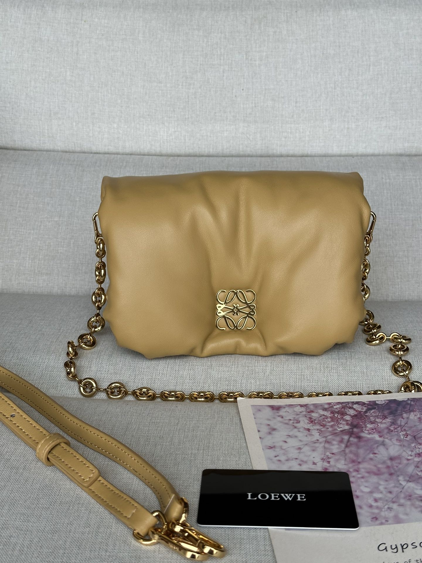 로에베 Loewe 9802 Puffer Goya Bag In Shiny Nappa Lambskin Clay Green