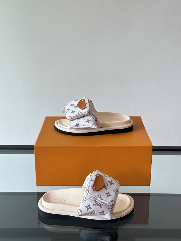 루이비통 Louis Vuitton 슬리퍼
